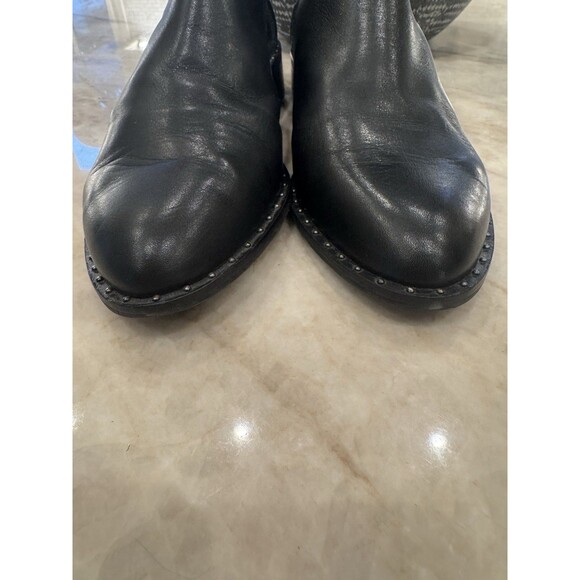 Lucky Brand Giovanna black leather cut-out ankle booties Women’s 8.5m rivets EUC - Picture 9 of 16